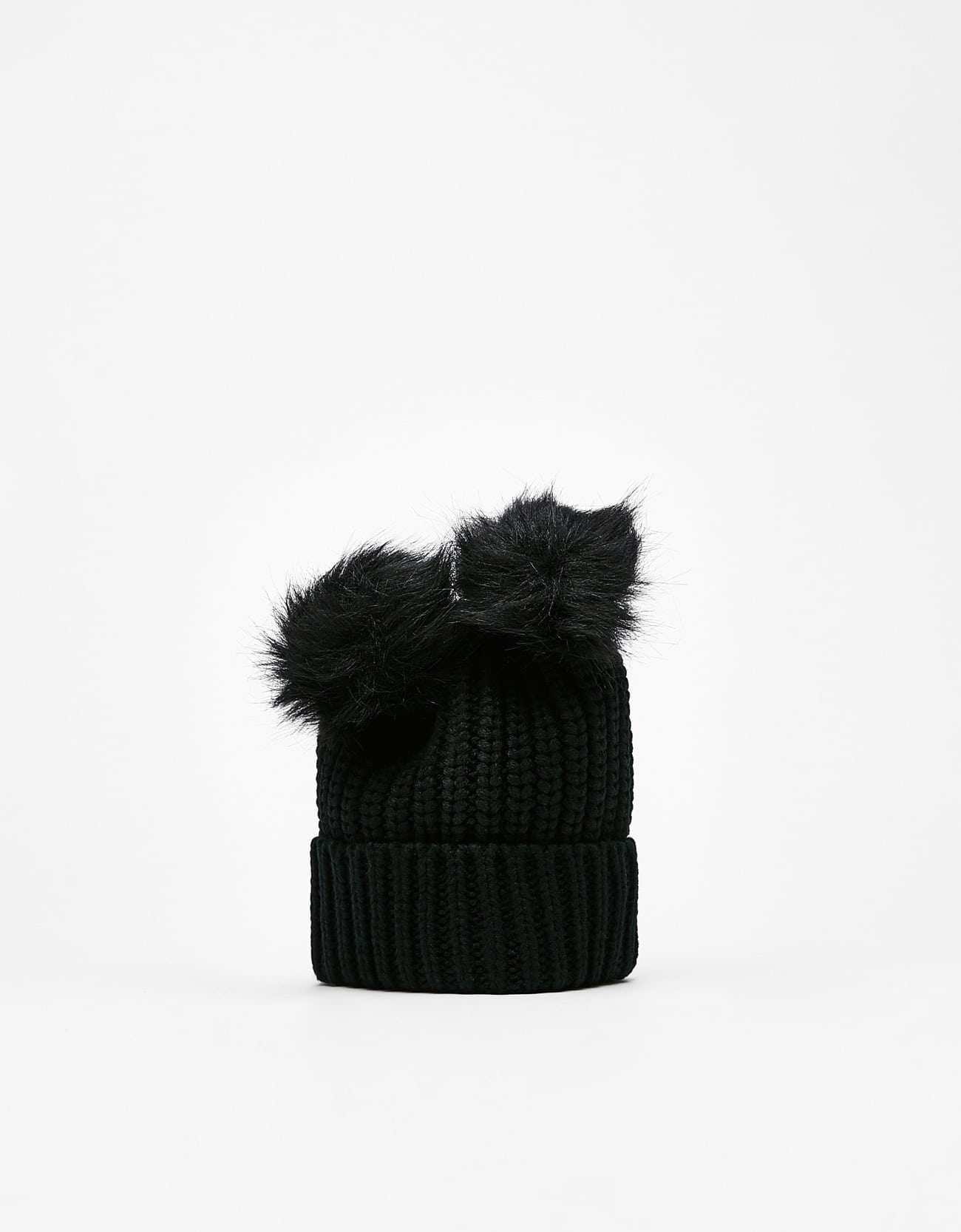 Beanie With Pompoms - Imagen 2