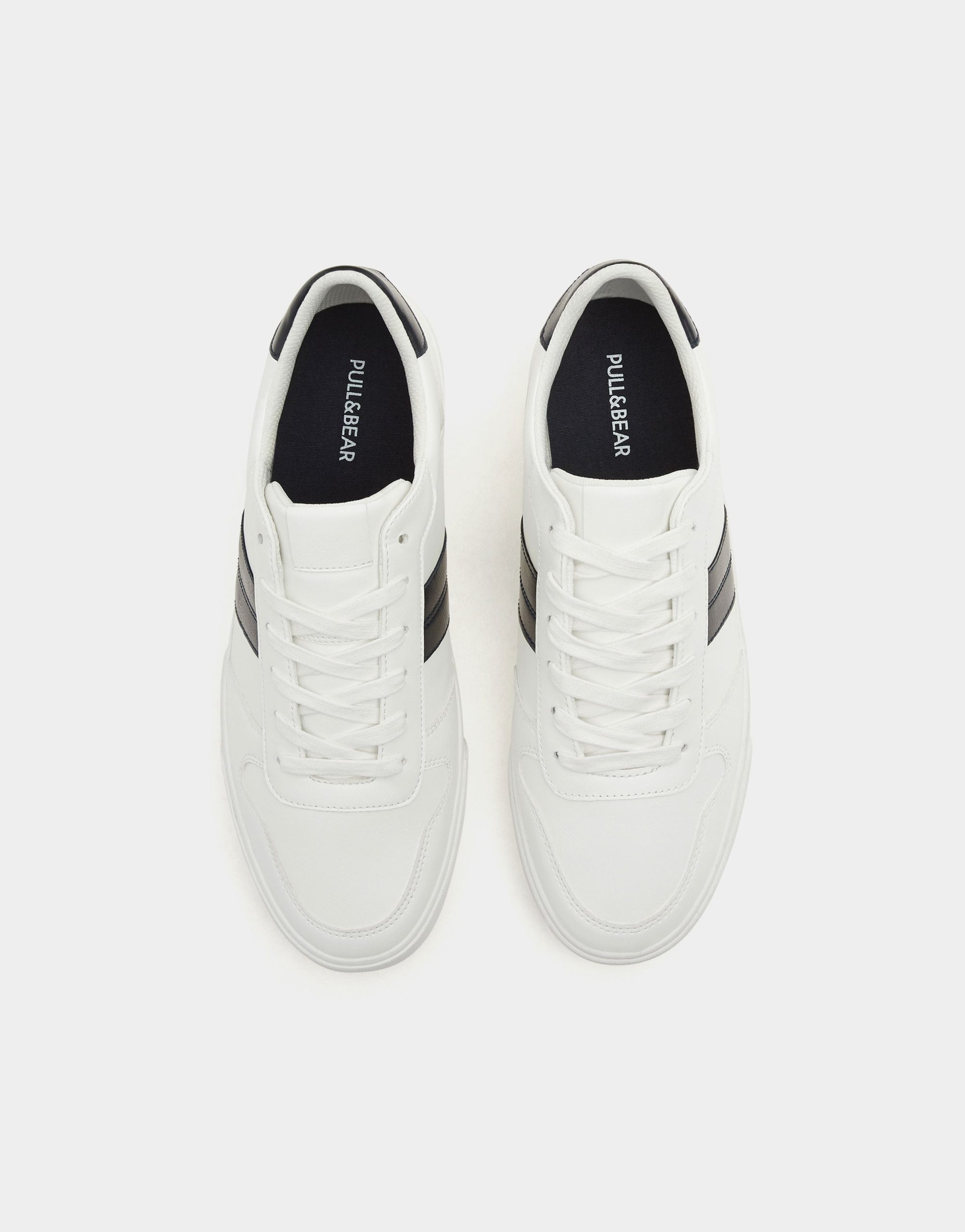 Sneakers with stripe - Imagen 3