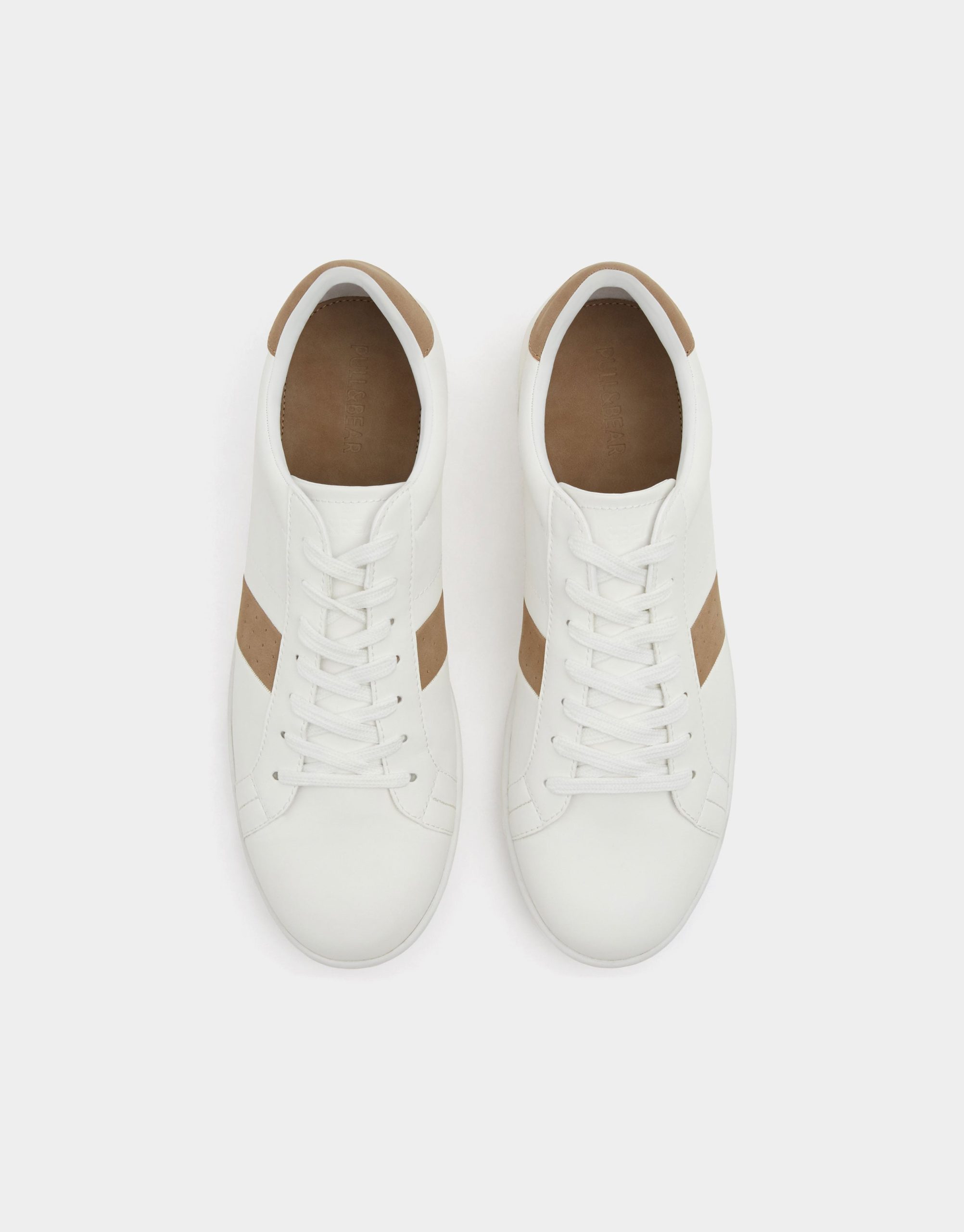 Sneakers with beige stripes - Imagen 2